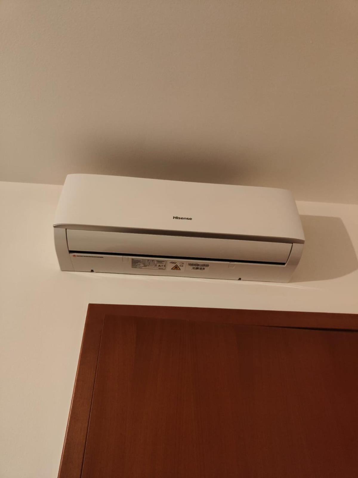 "Come A Casa" - Appartamento Gigi - Self Check In - Ospedale Humanitas - Forum Assago - Tram15 Rozzano Exterior foto