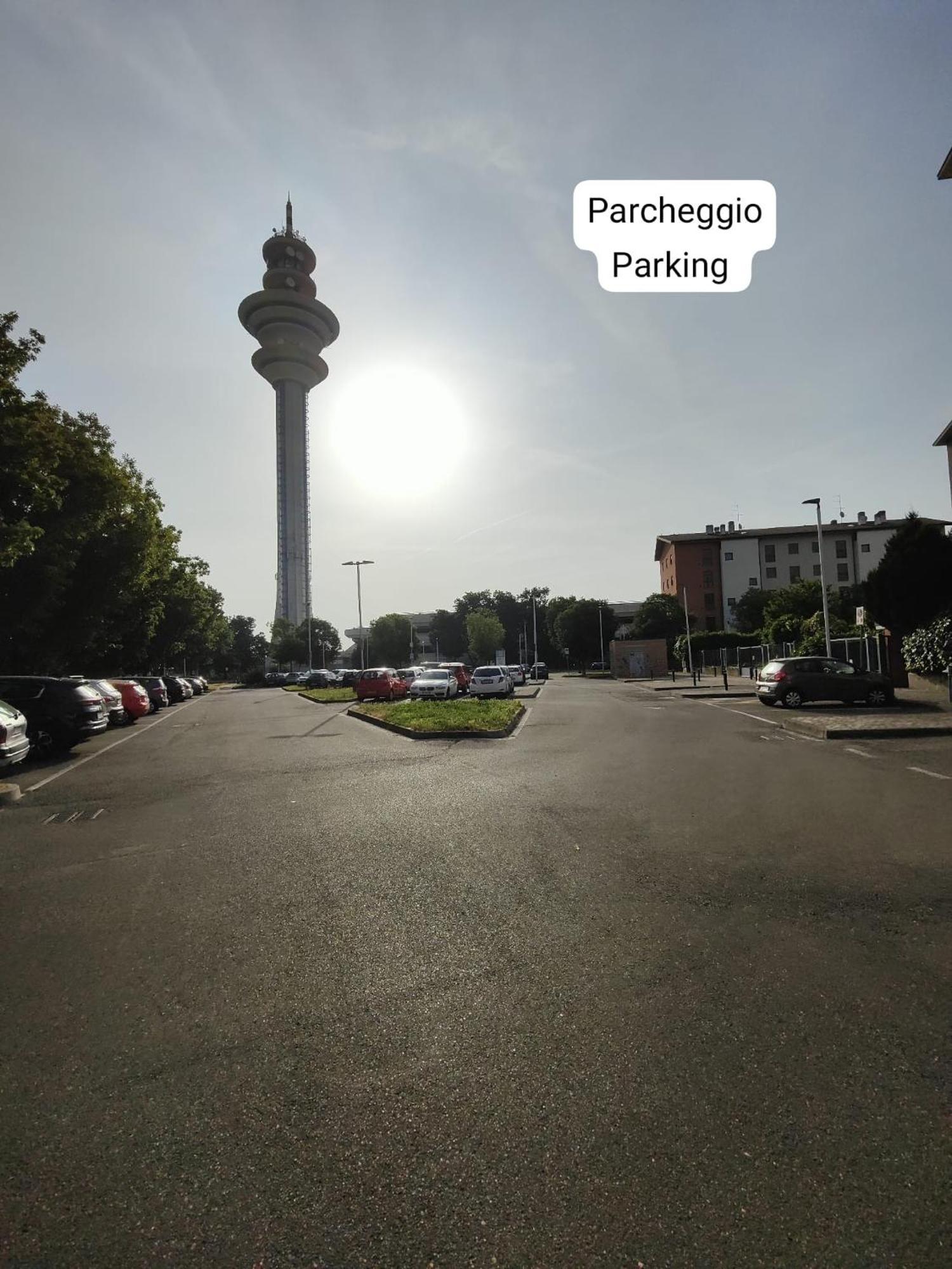 "Come A Casa" - Appartamento Gigi - Self Check In - Ospedale Humanitas - Forum Assago - Tram15 Rozzano Exterior foto